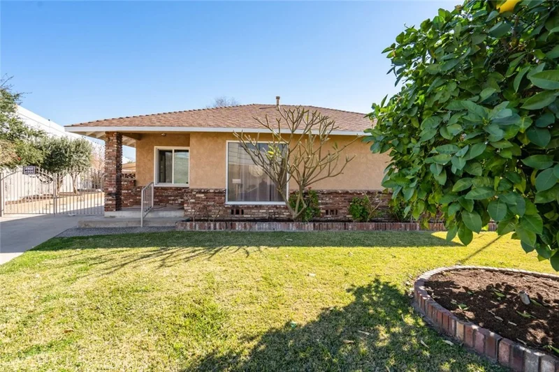 630 Vernon, Azusa, CA 91702