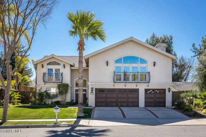 26936 Helmond, Calabasas, CA 91301