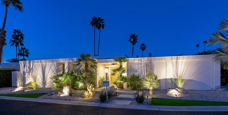 2750 Kings, Palm Springs, CA 92264