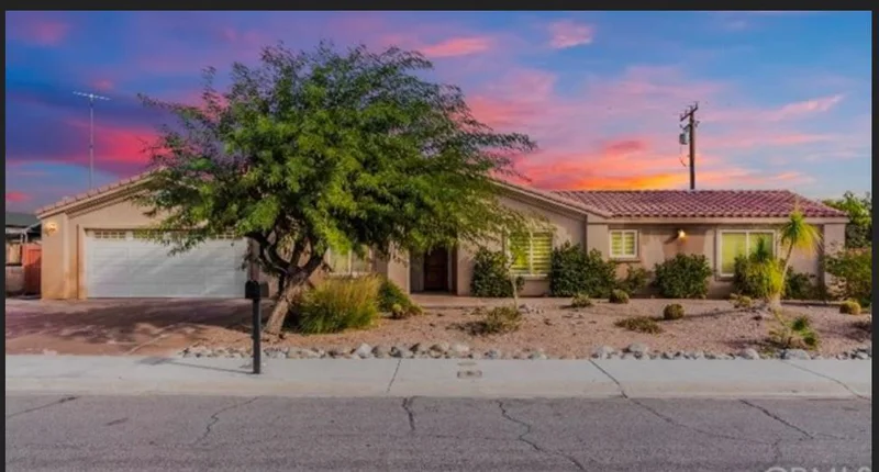 2290 Whitewater Club, Palm Springs, CA 92262