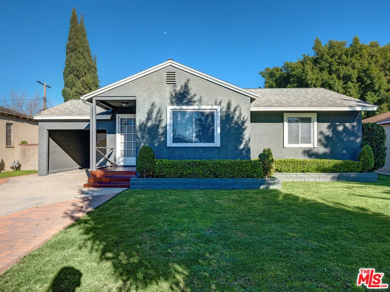 7816 Hindry, Los Angeles, CA 90045