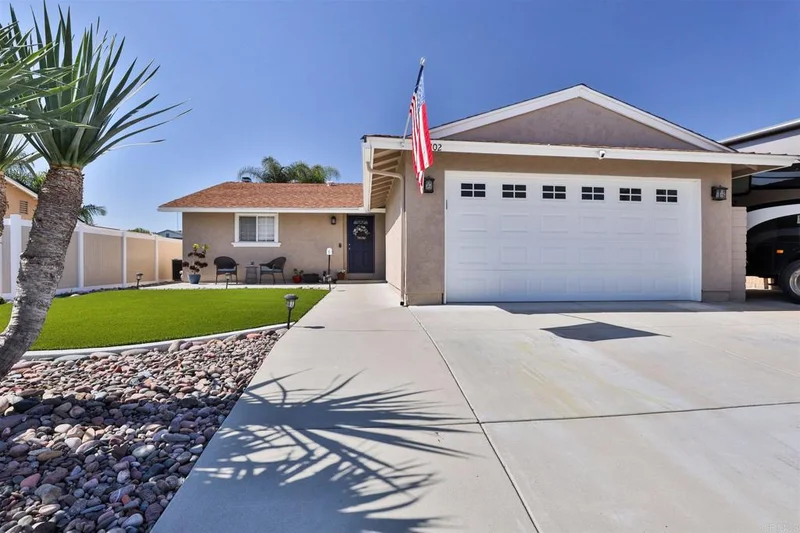 10102 Allenwood, Santee, CA 92071