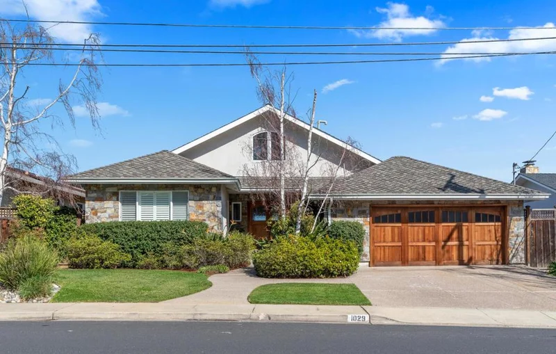 1029 Hewitt, San Carlos, CA 94070
