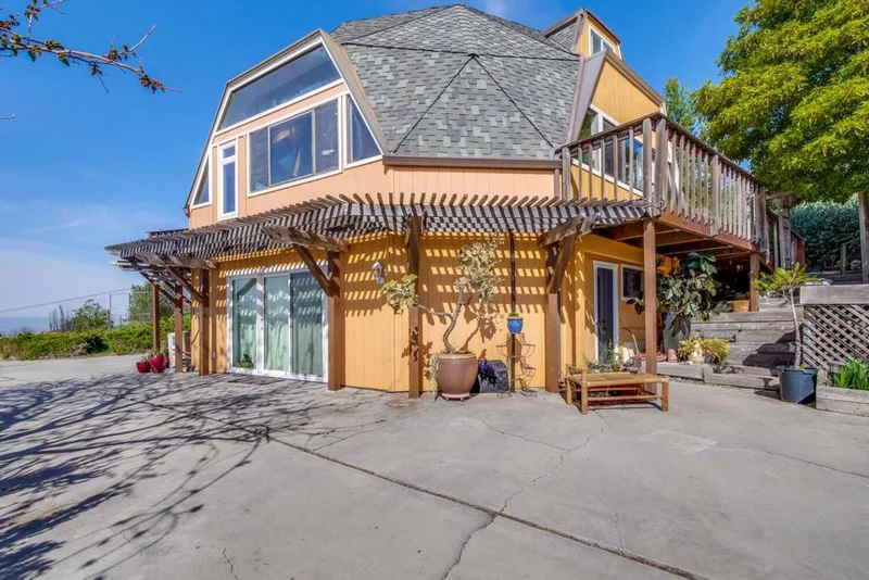 10250 Crothers, San Jose, CA 95127