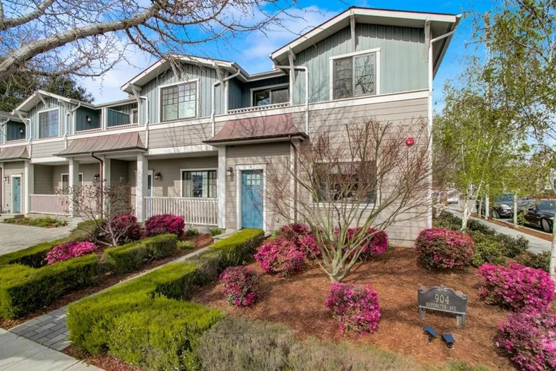904 Bayswater #4, Burlingame, CA 94010