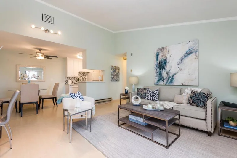 845 Woodside #210, San Mateo, CA 94401