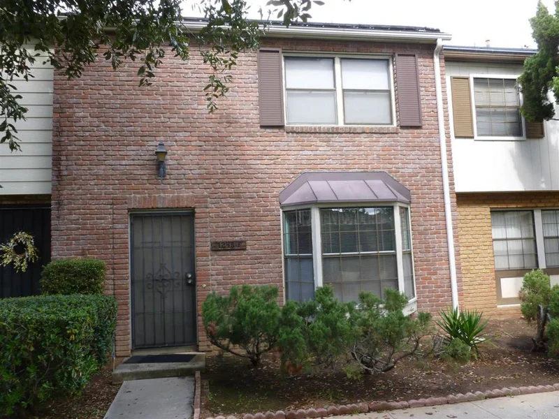 1245 Mollison Ave #F, El Cajon, CA 92021
