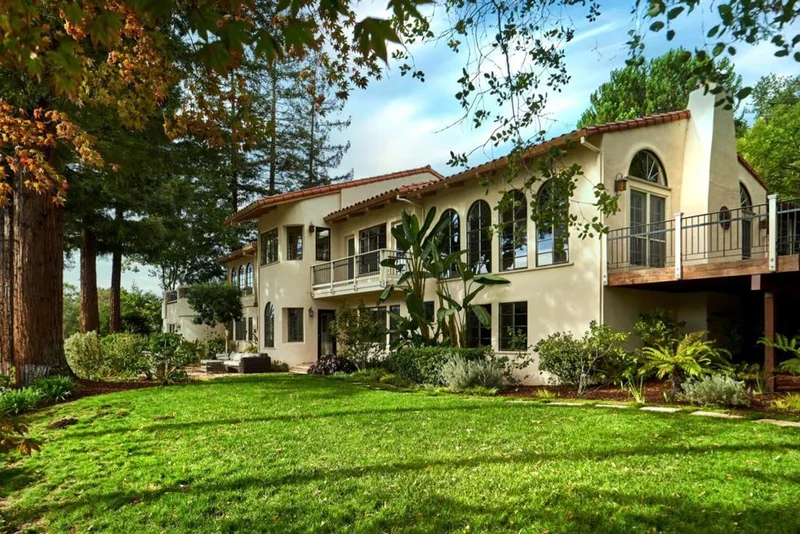 4184 Old Adobe, Palo Alto, CA 94306
