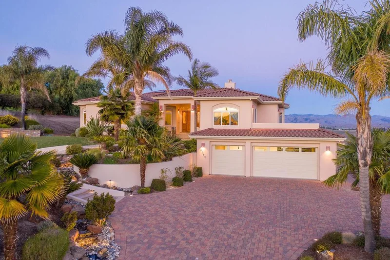 4165 Ashford, Hollister, CA 95023
