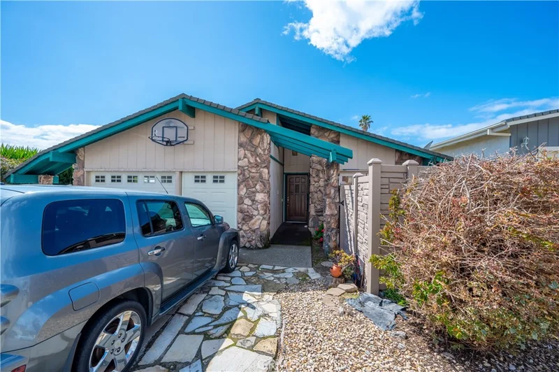 861 Visalia, Pismo Beach, CA 93449