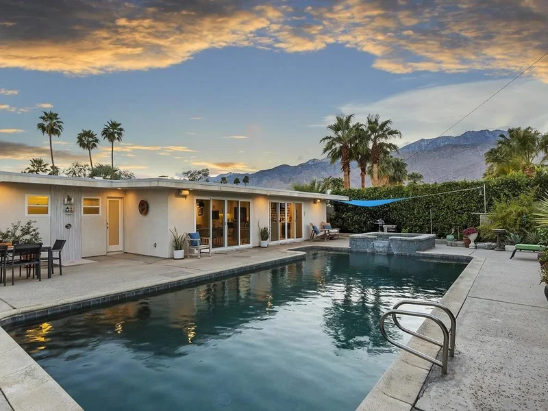 2298 Mcmanus, Palm Springs, CA 92262