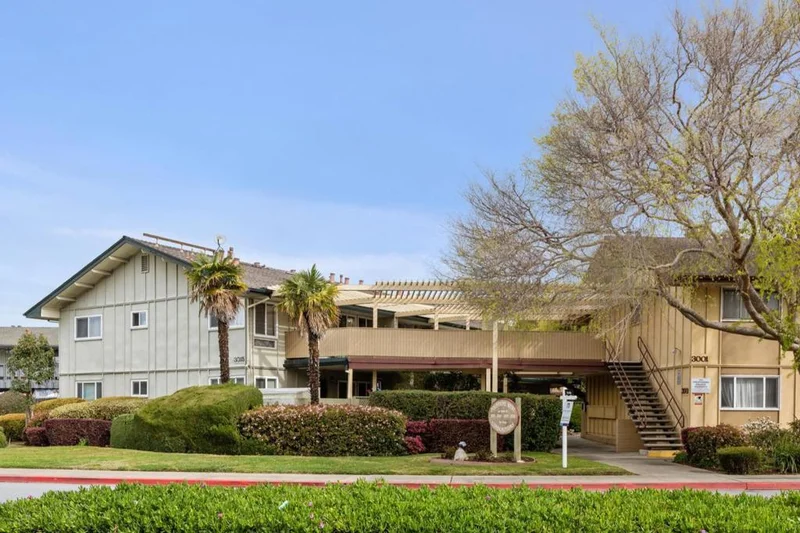 3015 Los Prados #114, San Mateo, CA 94403