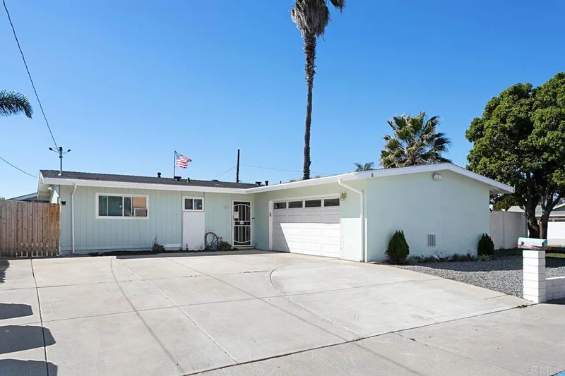 115 Tropicana, Oceanside, CA 92054