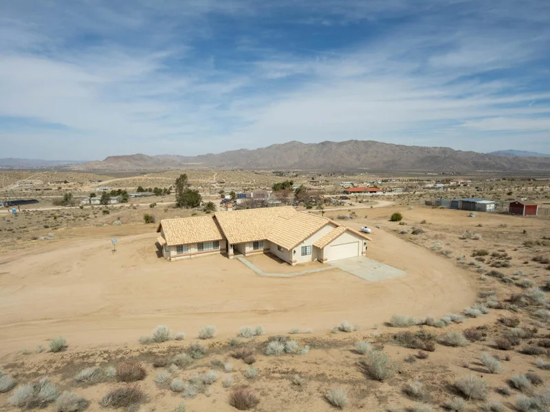 25930 Roundup, Apple Valley, CA 92308