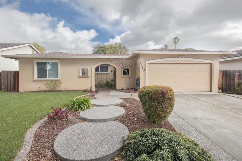 6180 Dunn, San Jose, CA 95123