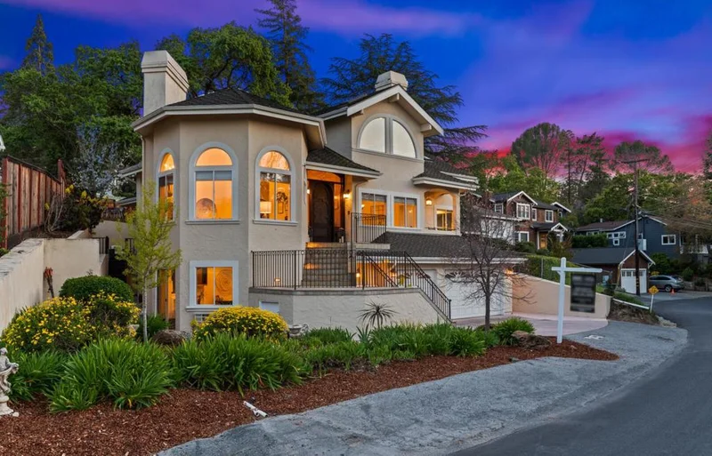 464 Upland, Redwood City, CA 94062