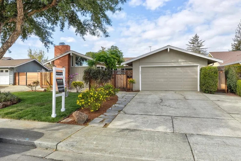 1017 Thistle, Sunnyvale, CA 94086