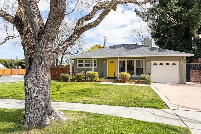 1907 Kentucky, Redwood City, CA 94061