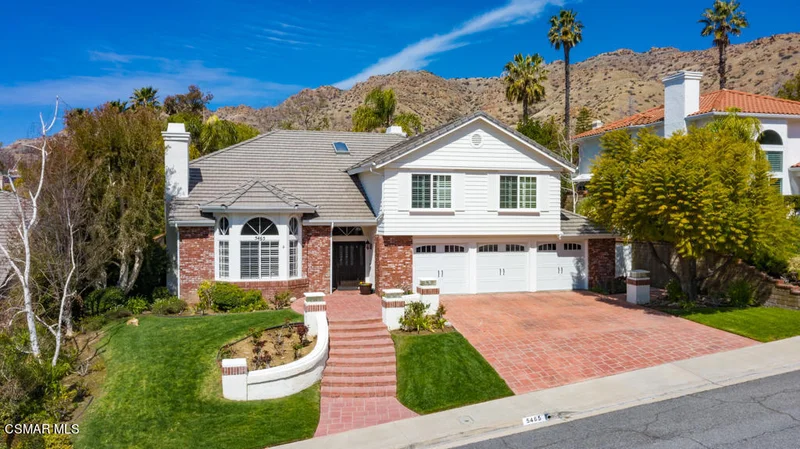 5465 Napoleon, Oak Park, CA 91377