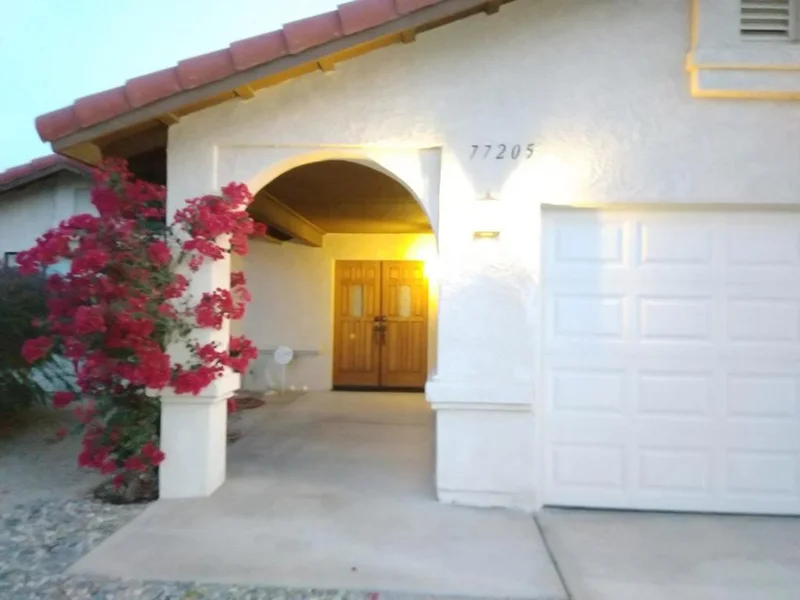 77205 Florida, Palm Desert, CA 92211