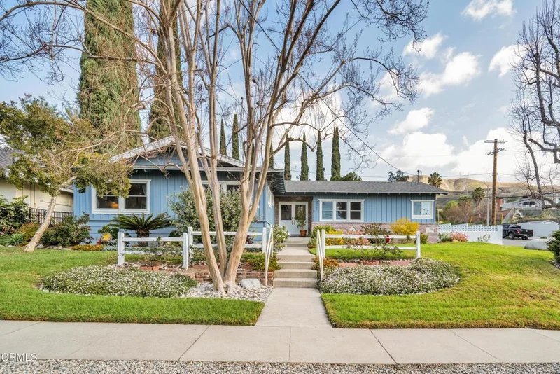 10401 Arnwood, Lakeview Terrace, CA 91342