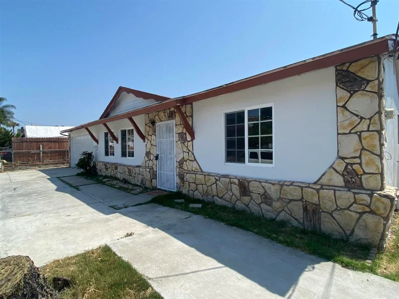 627 Worthington St, Spring Valley, CA 91977