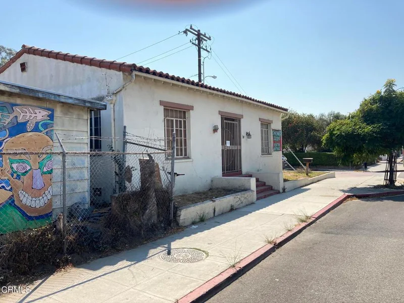 300 Ventura, Ventura, CA 93001