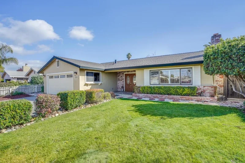 851 Apricot, Hollister, CA 95023