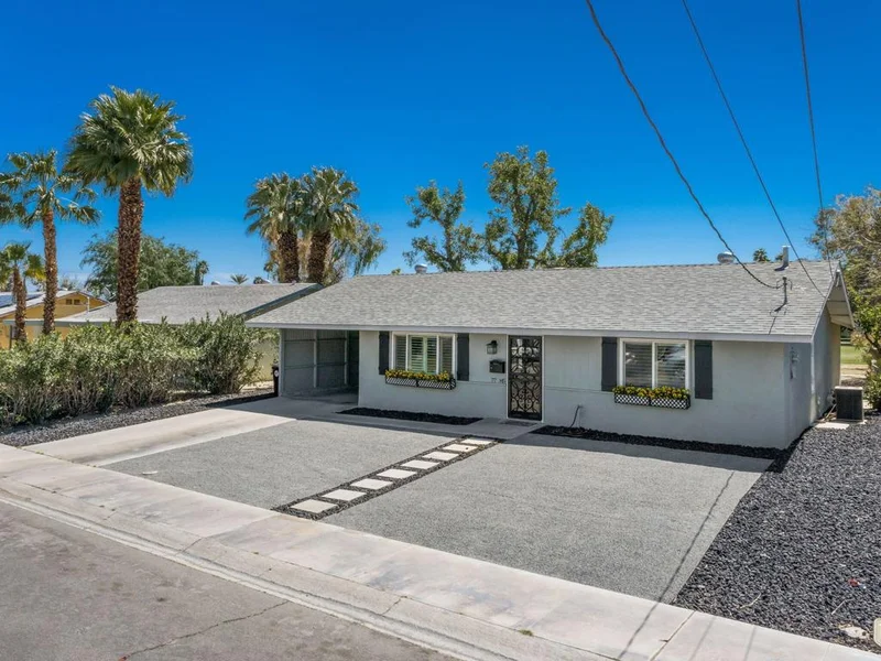 77145 Michigan, Palm Desert, CA 92211