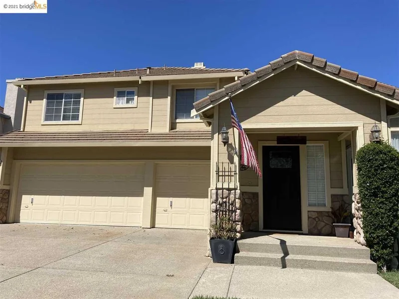 855 Crescent Dr, Brentwood, CA 94513