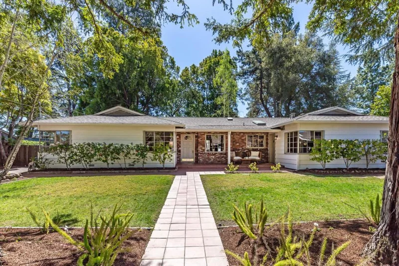 614 Giralda, Los Altos, CA 94024