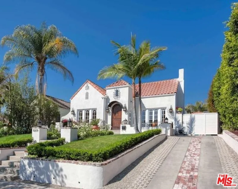 1009 Keniston, Los Angeles, CA 90019