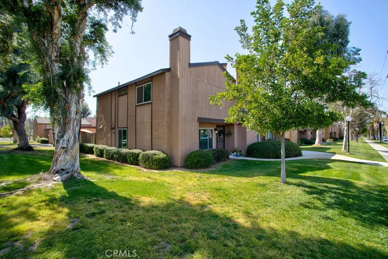19 Center, Redlands, CA 92373