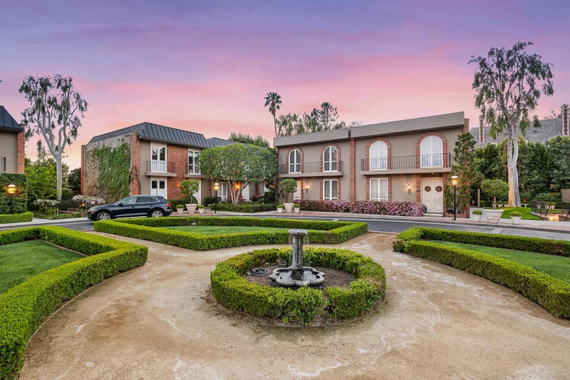 1127 Orange Grove, Pasadena, CA 91105