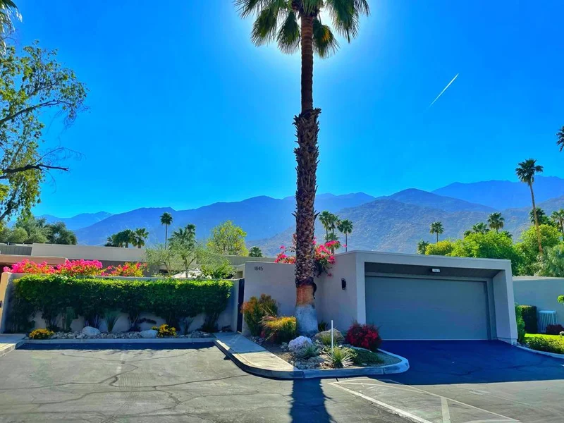 1845 La Paloma, Palm Springs, CA 92264