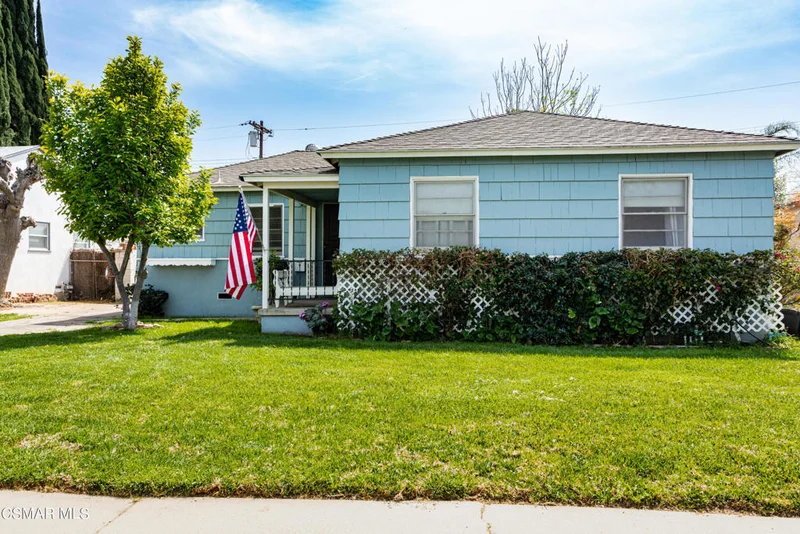 18916 Runnymede, Reseda, CA 91335