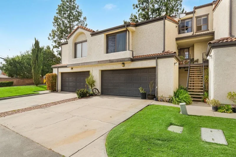 125 Redwood, Santa Paula, CA 93060