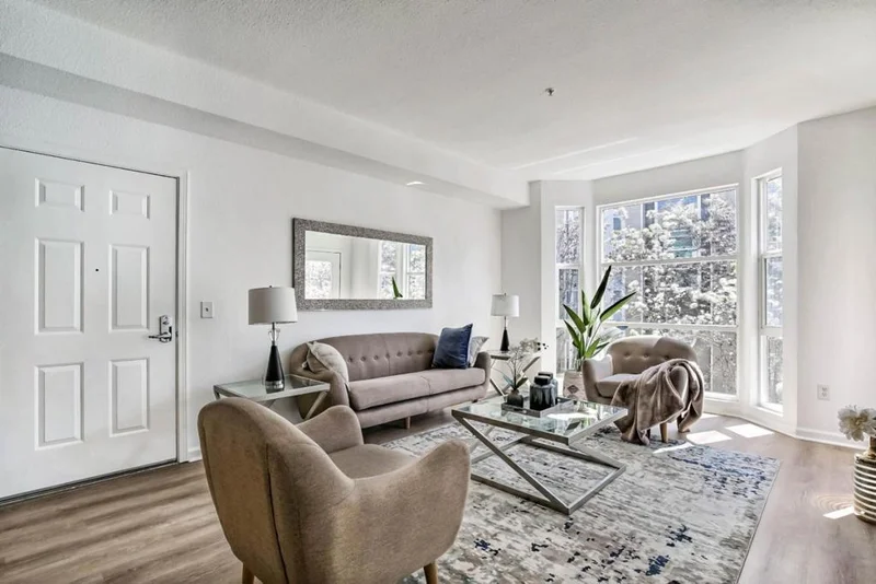 430 1st #309, San Jose, CA 95112