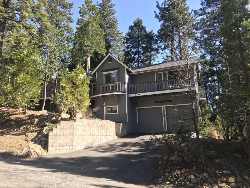 55441 Howland, Idyllwild, CA 92549