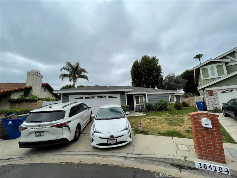 18416 Community, Northridge, CA 91325