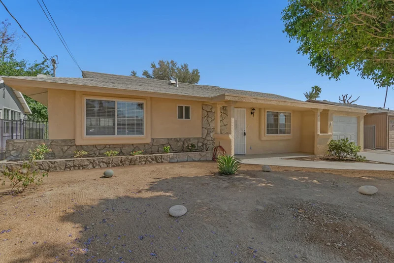 77210 Minnesota, Palm Desert, CA 92211