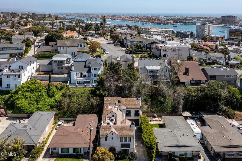302 Catalina Drive, Newport Beach, CA 92663