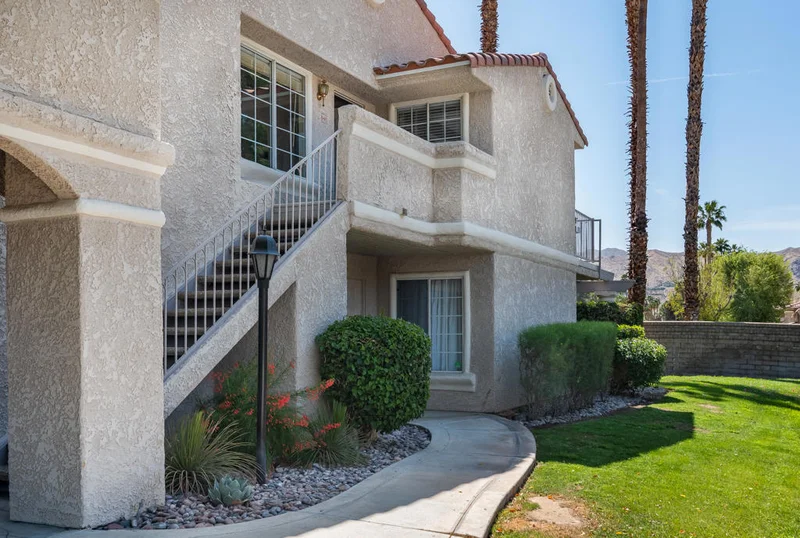 2700 Mesquite #B10, Palm Springs, CA 92264