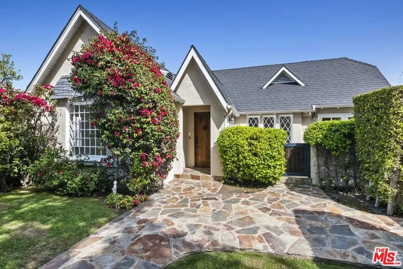 1236 Point View, Los Angeles, CA 90035