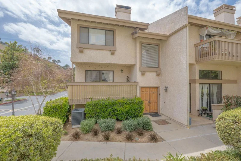 26009 Alizia Canyon #A, Calabasas, CA 91302