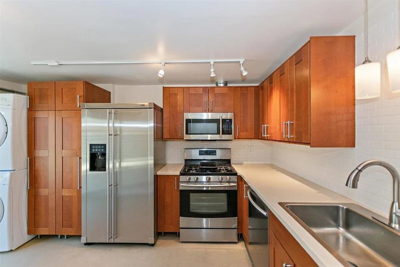 2268 Indian Canyon #D, Palm Springs, CA 92262