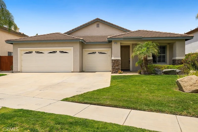 4126 Long Cove, Corona, CA 92883
