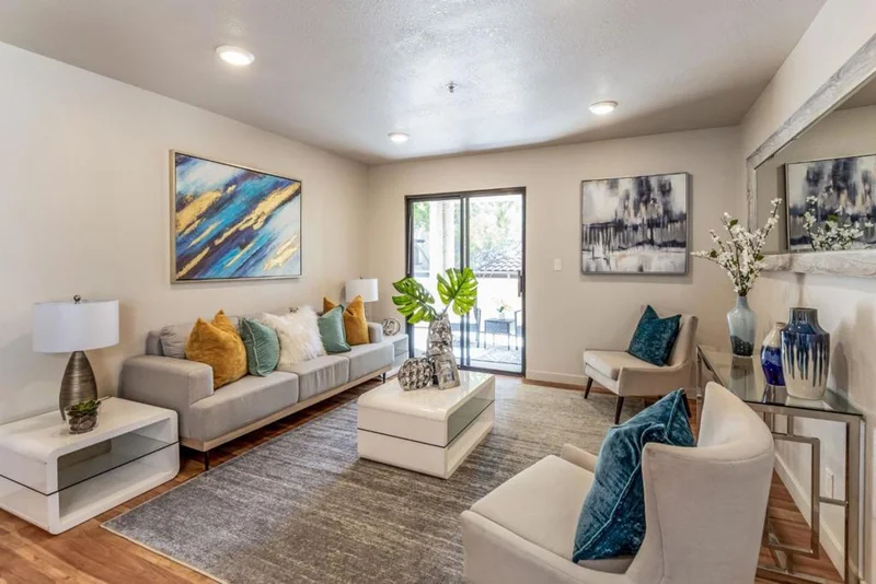880 Fremont #412, Sunnyvale, CA 94087