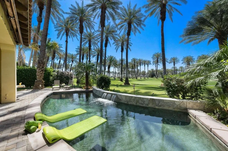 56325 Village, La Quinta, CA 92253