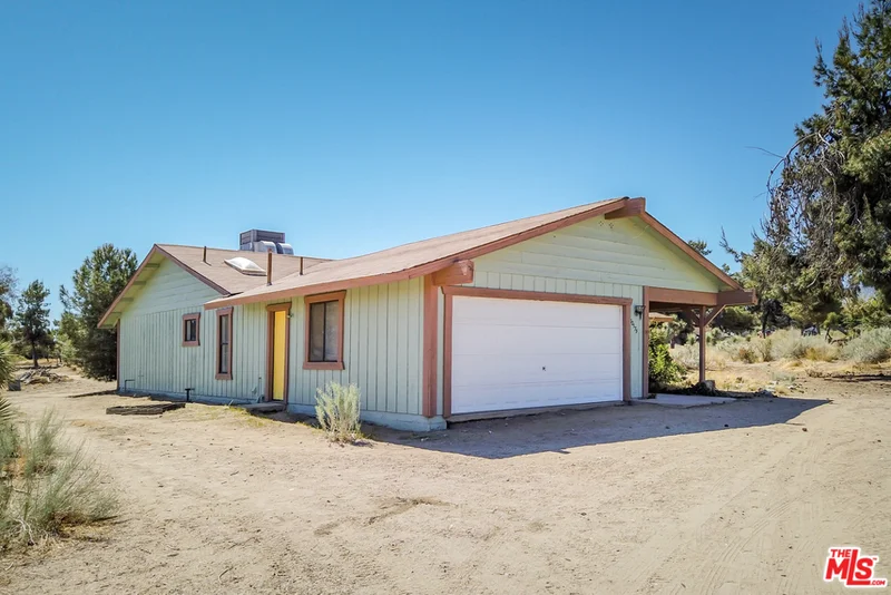 10175 Sierra Vista, Phelan, CA 92371